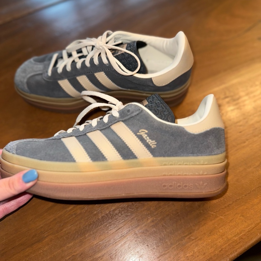 adidas Gazelle Blue and Cream Sneakers - Picture 4 of 5